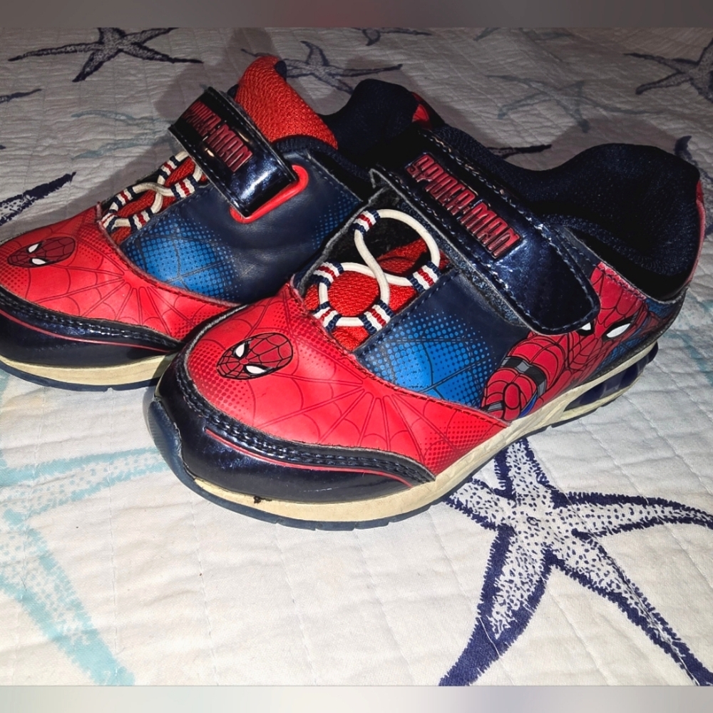 Boys Spider man shoes size 11